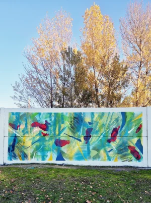 MURALES 15 Mural exterior graffiti Hojas verdes